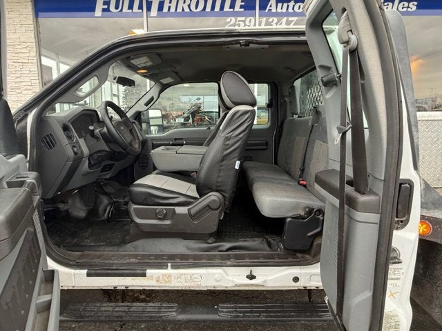 2011 Ford Super Duty F-450 DRW XL