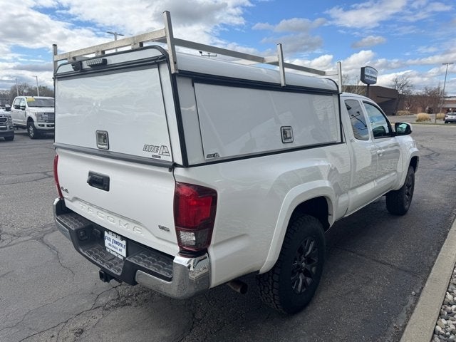 2022 Toyota Tacoma 4WD Base