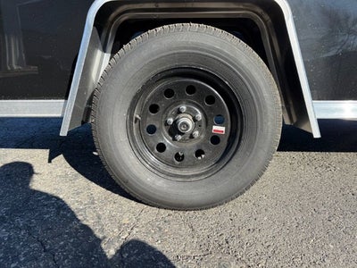 26 CROSS ENCLOSED CARGO Base