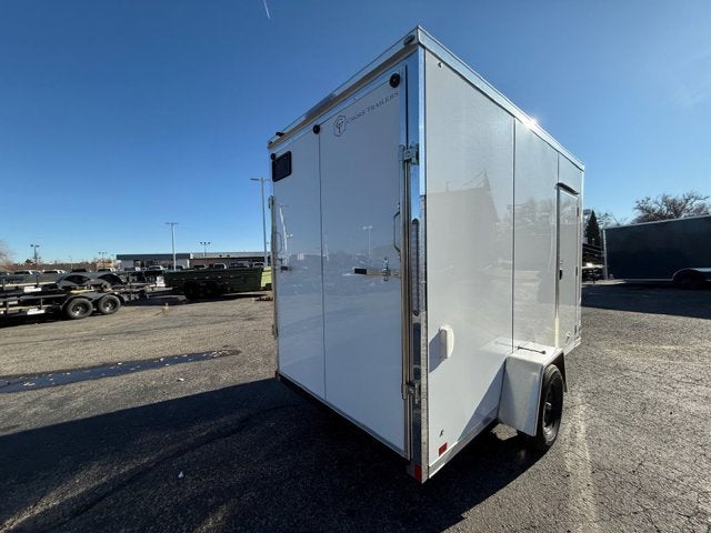 26 CROSS ENCLOSED CARGO Base