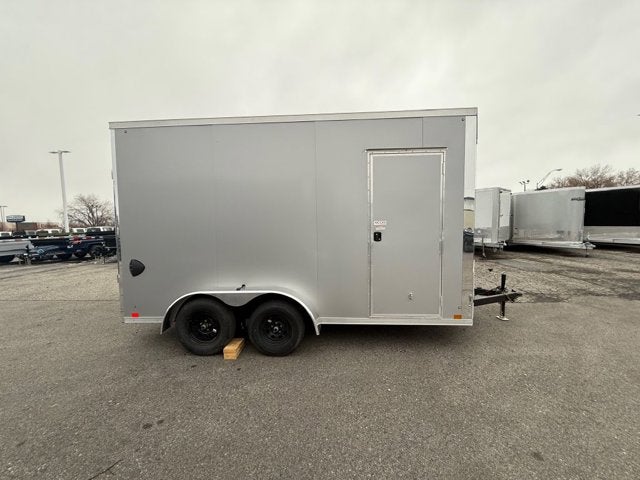 26 CROSS ENCLOSED CARGO Base