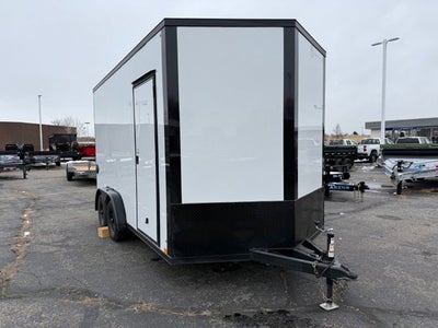 26 CROSS ENCLOSED CARGO Base