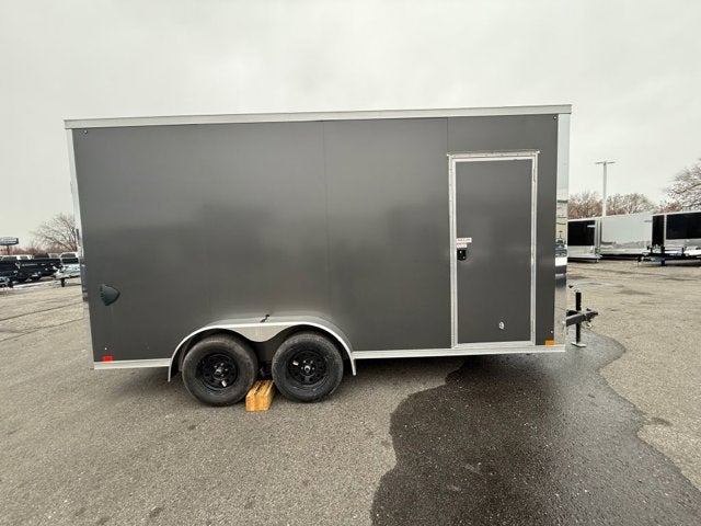 26 CROSS ENCLOSED CARGO Base