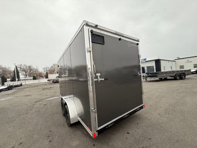 26 CROSS ENCLOSED CARGO Base