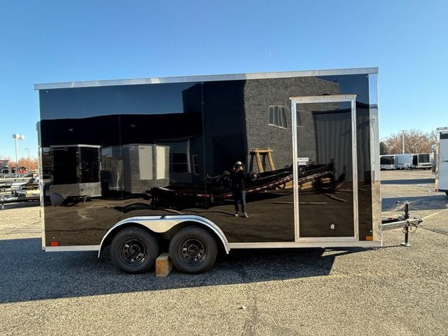 26 CROSS ENCLOSED CARGO Base