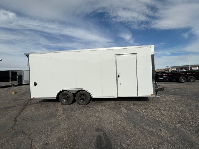 26 CROSS ENCLOSED CARGO Base