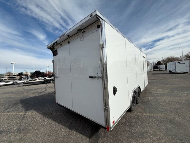 26 CROSS ENCLOSED CARGO Base