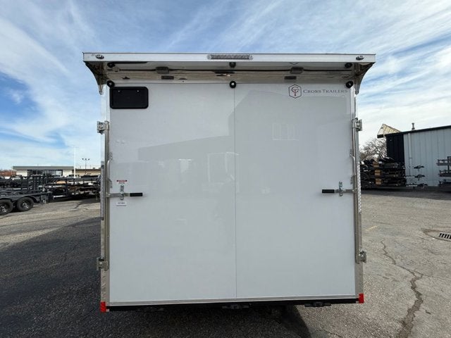 26 CROSS ENCLOSED CARGO Base