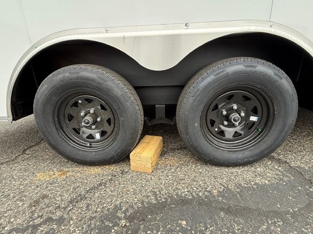 26 PACE CAR HAULER Base