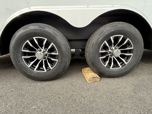 26 PACE CAR HAULER 10K Base