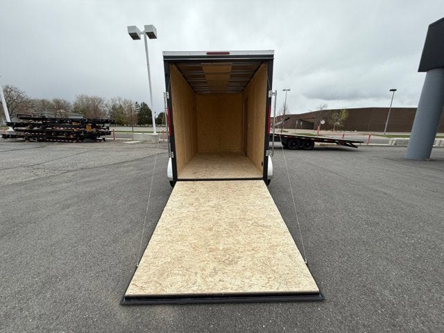 26 PACE ENCLOSED CARGO Base