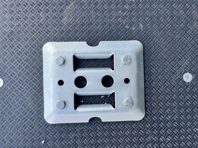 2023 ALCOM ENCLOSED SLED Base