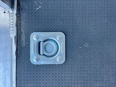 2023 ALCOM ENCLOSED SLED Base