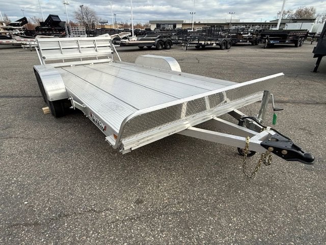 25 TRITON UTILITY Base