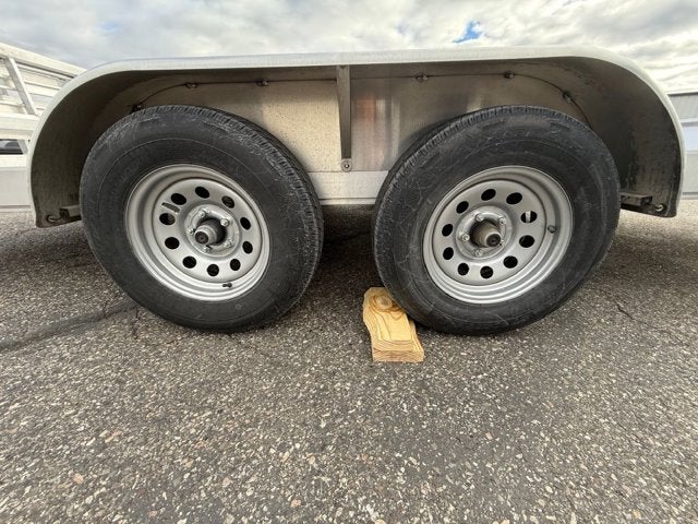 25 TRITON UTILITY Base