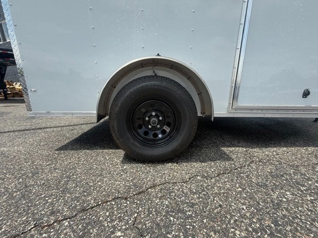 25 ROCK SOLID ENCLOSED CARGO Base