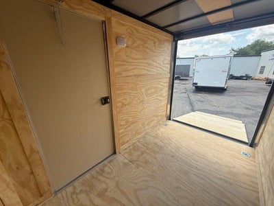 25 ROCK SOLID ENCLOSED CARGO Base