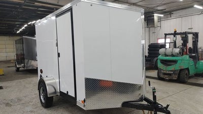 2022 UNITED TRAILERS ENCLOSED CARGO Base