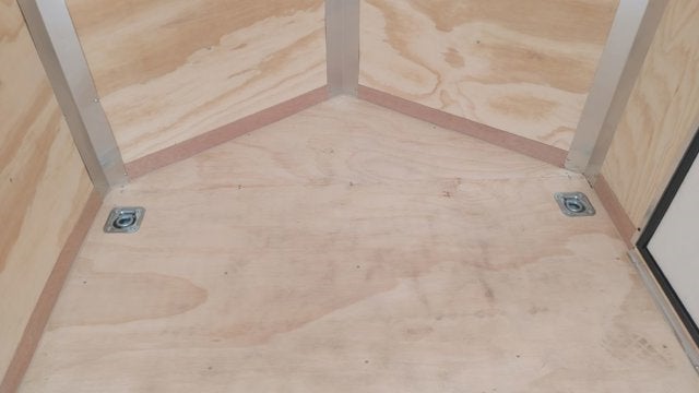 2022 UNITED TRAILERS ENCLOSED CARGO Base