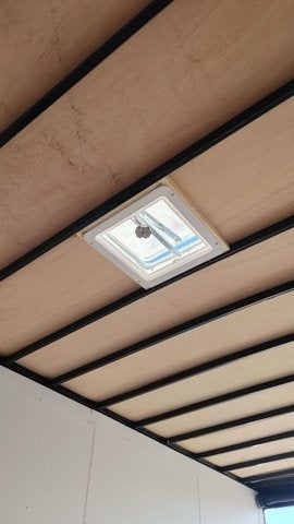 2022 UNITED TRAILERS ENCLOSED CAR HA Base