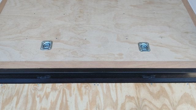 2022 UNITED TRAILERS ENCLOSED CAR HA Base