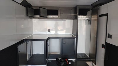 2022 UNITED TRAILERS ENCLOSED CAR HA Base