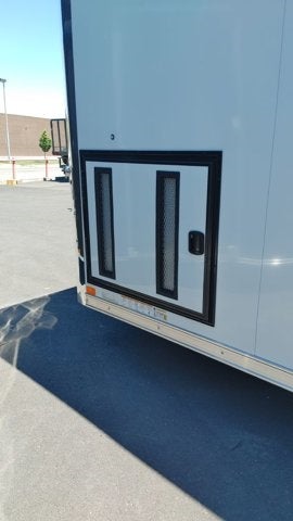 2022 UNITED TRAILERS ENCLOSED CAR HA Base