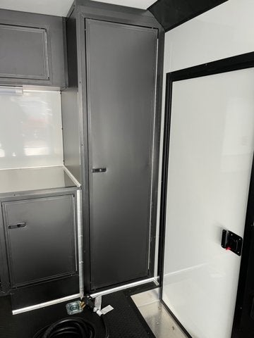 2022 UNITED TRAILERS ENCLOSED CAR HA Base