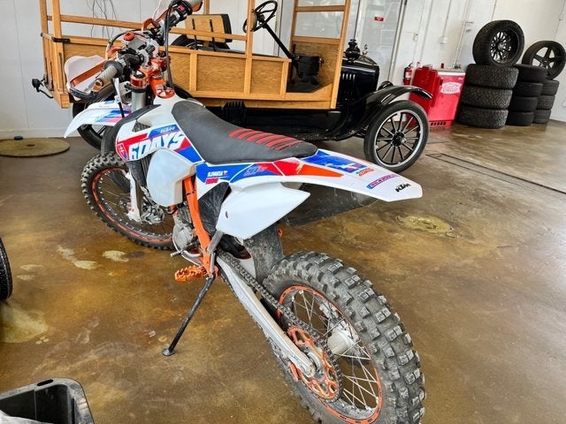 2016 KTM 500 EXC SIX DAY Base
